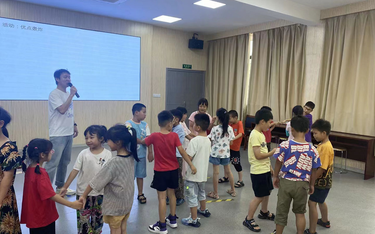 新河龙观乡中心学校